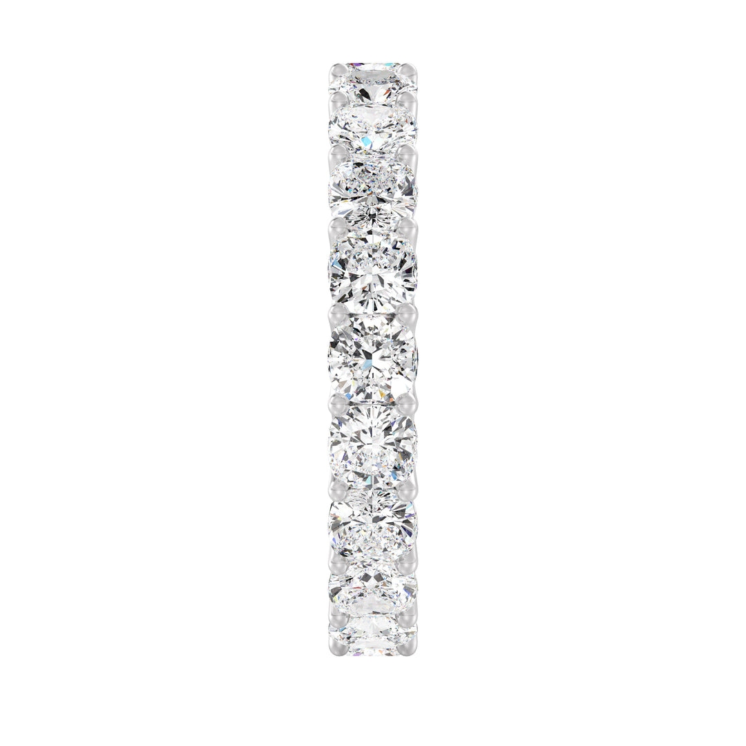 Lab-Grown Cushion-Cut Diamond Scallop Eternity Band in 18K White Gold, adorned with 20 sparkling EF/VS diamonds in a classic scalloped design