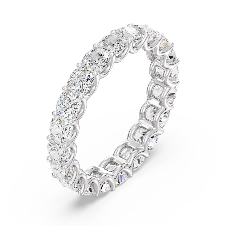 Lab-Grown Cushion-Cut Diamond Scallop Eternity Band in 18K White Gold, adorned with 20 sparkling EF/VS diamonds in a classic scalloped design